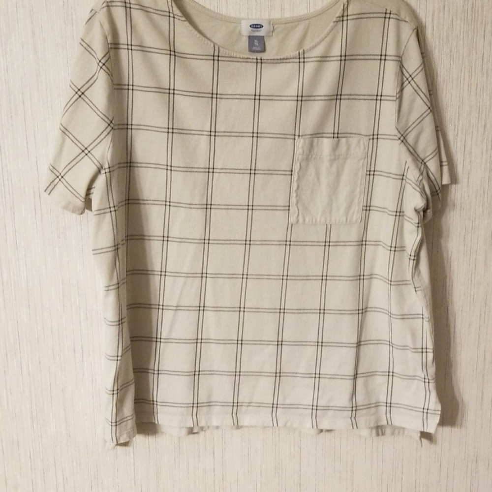 Womens black and beige old navy shirt